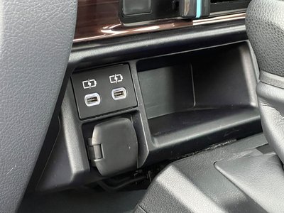 صورة مصغرة 28 لـ 2024 Toyota LAND CRUISER 70