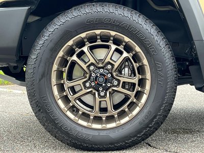 صورة مصغرة 43 لـ 2024 Toyota LAND CRUISER 70