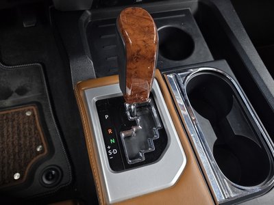 صورة مصغرة 12 لـ 2017 Toyota TUNDRA