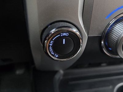 صورة مصغرة 27 لـ 2017 Toyota TUNDRA