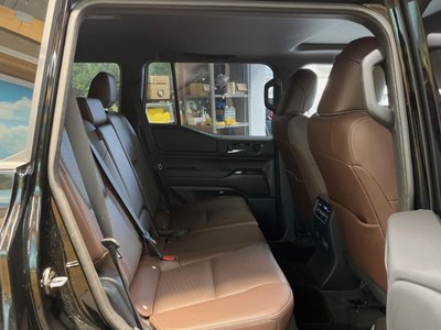 TOYOTA LAND CRUISER 250 - 8