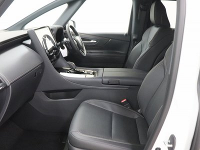 2026 Toyota ALPHARD — миниатюра 11
