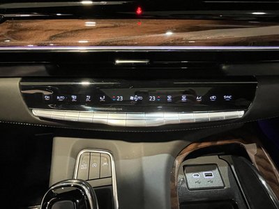 صورة مصغرة 43 لـ 2022 Cadillac ESCALADE