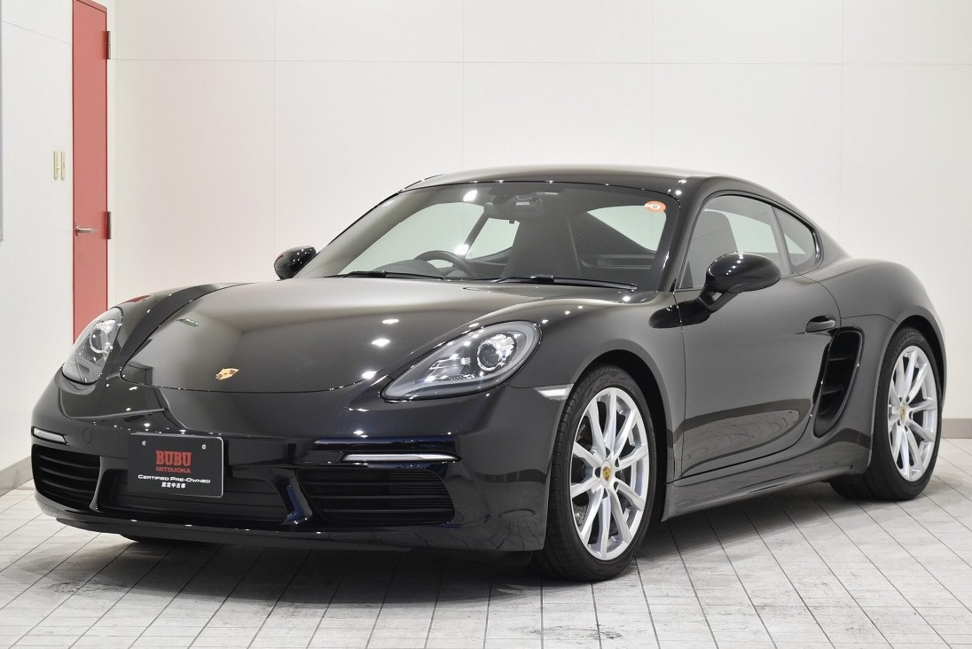 PORSCHE 718 CAYMAN - View 1