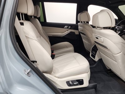 2025 BMW X7 — миниатюра 17