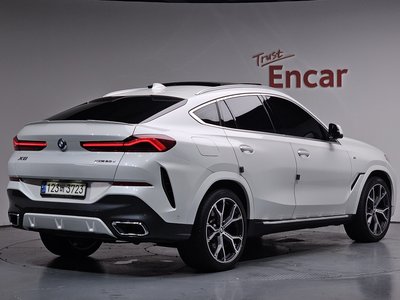 2020 BMW X6 photo 3