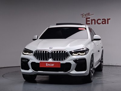 2020 BMW X6 photo 2