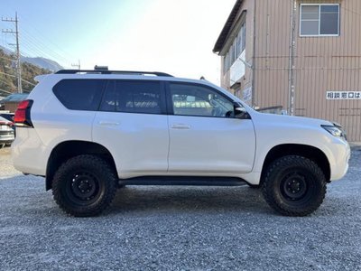 TOYOTA LAND CRUISER PRADO - 7