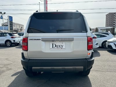 TOYOTA LAND CRUISER 250 - 7