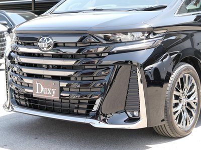 TOYOTA VELLFIRE - 9