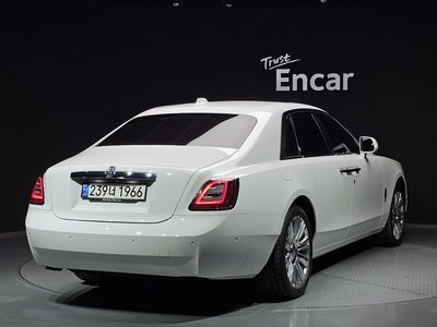 ROLLS-ROYCE GHOST - 3