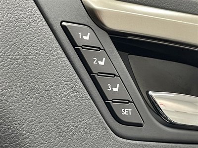 صورة مصغرة 17 لـ 2022 Lexus RX