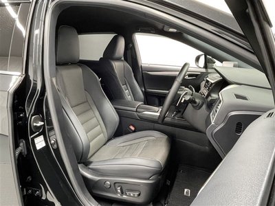 صورة مصغرة 16 لـ 2022 Lexus RX