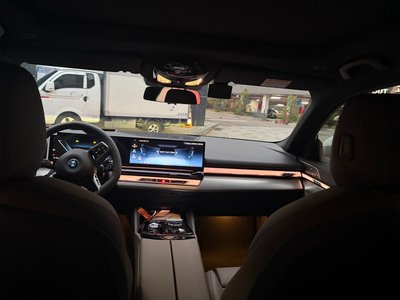 صورة 8 لـ 2026 BMW I5