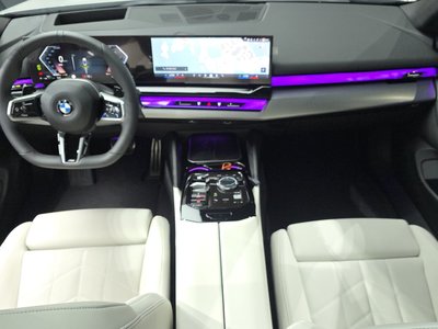 2025 BMW 5 SERIES 照片 5