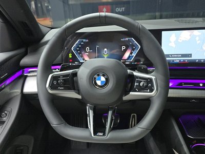 2025 BMW 5 SERIES thumbnail 19