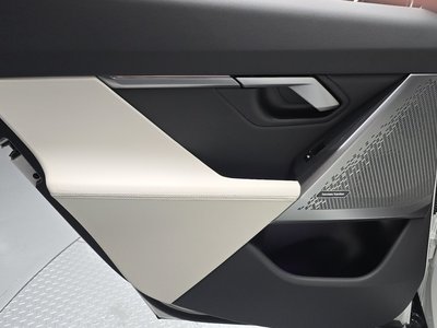 2025 BMW 5 SERIES thumbnail 15