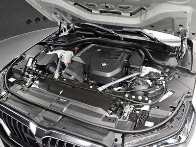 2025 BMW 5 SERIES 照片 7