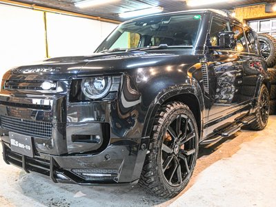 LAND ROVER DEFENDER - 4