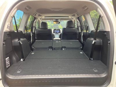 TOYOTA LAND CRUISER PRADO - 10