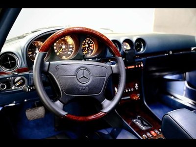 MERCEDES-BENZ SL - 2