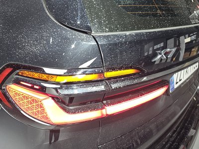 2025 BMW X7 缩略图 11