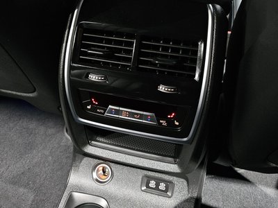 2025 BMW X7 缩略图 35