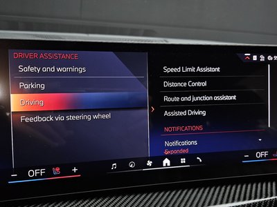 2025 BMW X7 缩略图 32