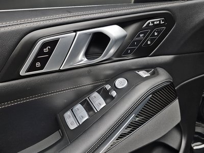 2025 BMW X7 缩略图 28