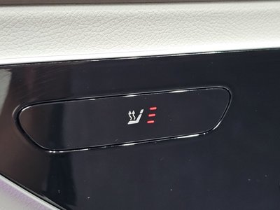 2026 Mercedes-BENZ EQE 缩略图 28