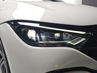 2026 Mercedes-BENZ EQE 照片 9