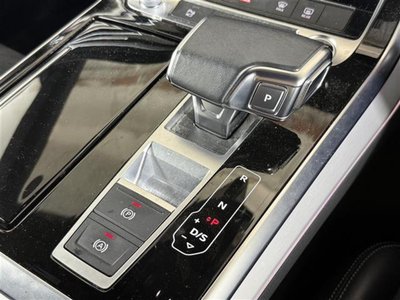 صورة 8 لـ 2023 AUDI Q8