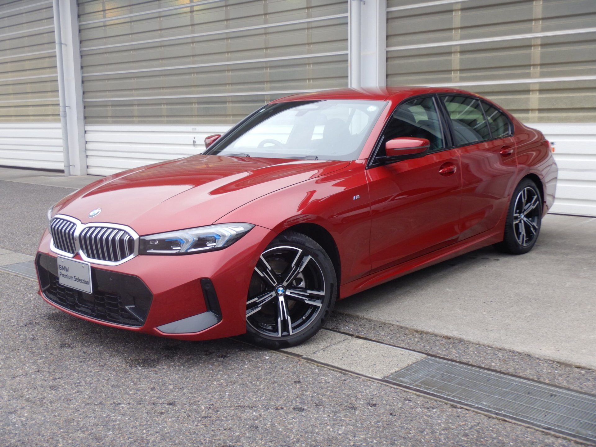 BMW 3 SERIES - View 1