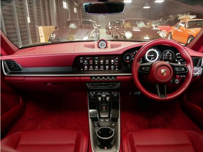 2024 Porsche 911 — миниатюра 16