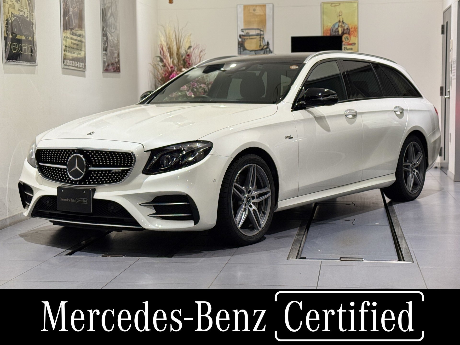 MERCEDES-BENZ E-CLASS AMG - View 1