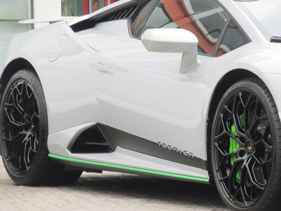 LAMBORGHINI HURACAN - 9