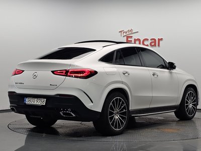 2022 Mercedes-BENZ GLE photo 2