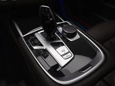 BMW 7 SERIES - 9