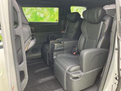 صورة 8 لـ 2024 Toyota ALPHARD