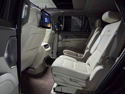صورة 9 لـ 2023 Cadillac ESCALADE 5TH GENERATION