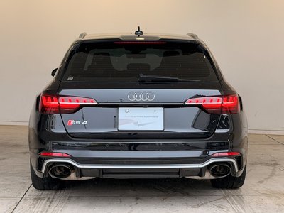 AUDI RS4 AVANT - 10