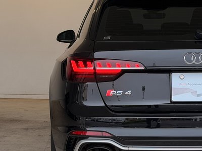صورة مصغرة 64 لـ 2022 AUDI RS4 AVANT