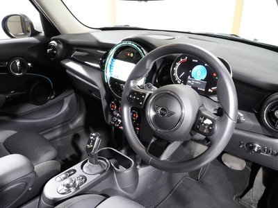 صورة 16 لـ 2021 MINI COOPER