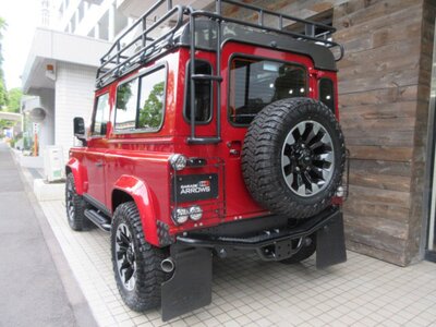 LAND ROVER DEFENDER - 7