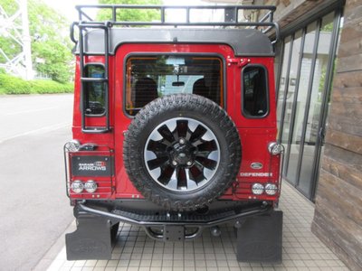 LAND ROVER DEFENDER - 3
