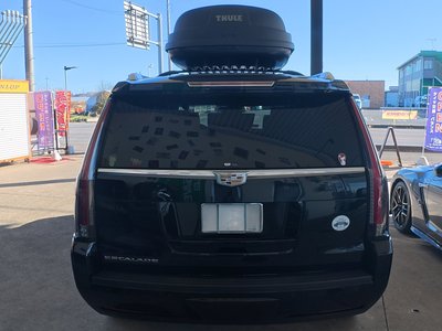 CADILLAC ESCALADE - 2