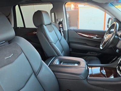 CADILLAC ESCALADE - 7