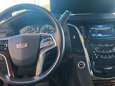 CADILLAC ESCALADE - 5