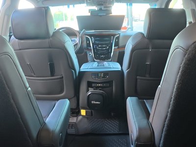 CADILLAC ESCALADE - 10