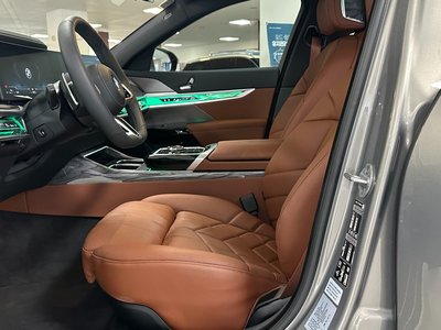 2025 BMW 7 SERIES photo 10